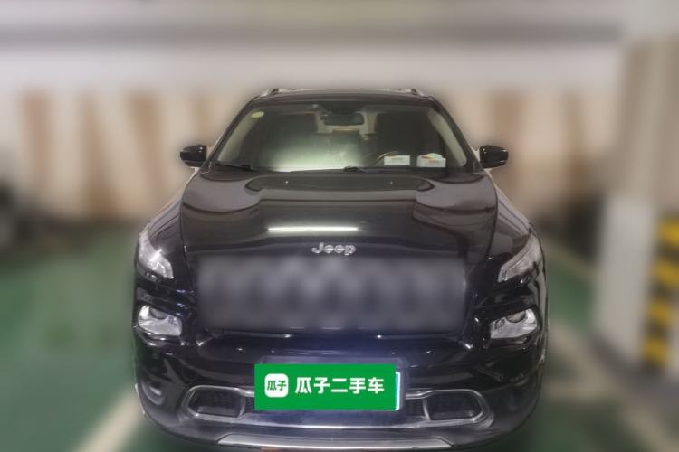 Used Jeep Cherokee 2017 2.0L Superior Edition Front