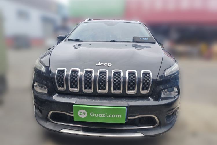 Used Jeep Cherokee 2017 2.0L Superior Edition Front
