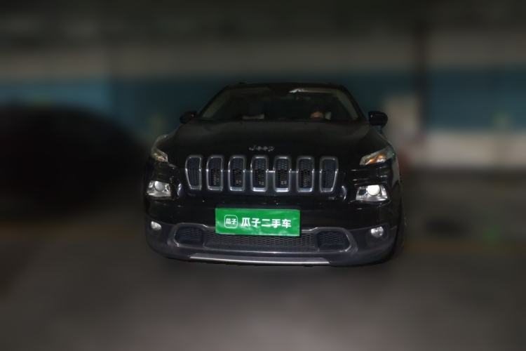 Used Jeep Cherokee 2017 2.0L Superior Edition Front