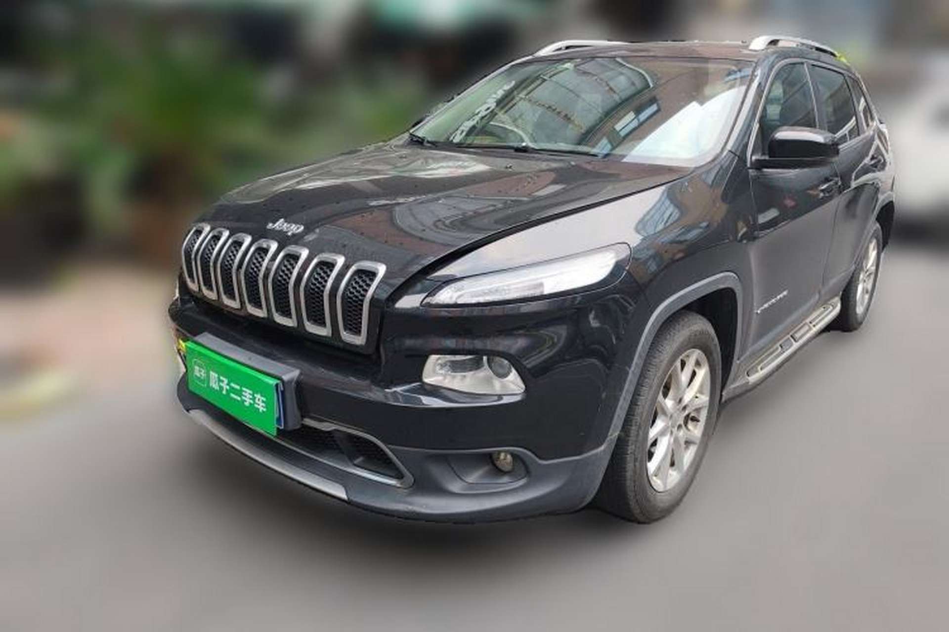 Used Jeep Cherokee 2017 2.0L Superior Edition Front Left 45 Deg