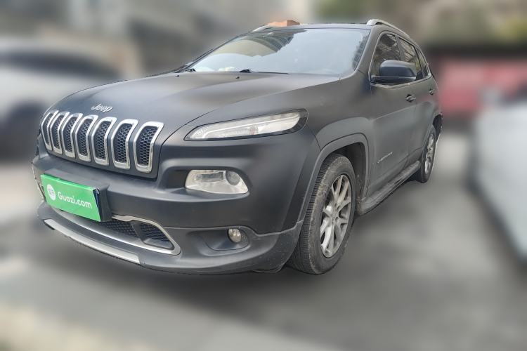 Used Jeep Cherokee 2017 2.4L Leading Edition Front Left 45 Deg