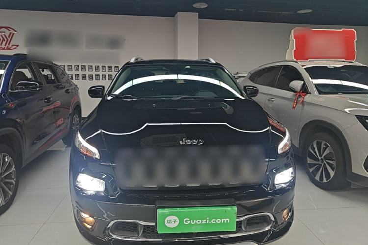 Used Jeep Cherokee 2017 2.4L Professional Edition Front
