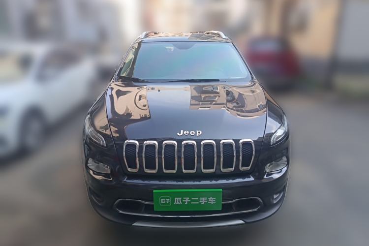Used Jeep Cherokee 2017 2.0L Superior Edition Front