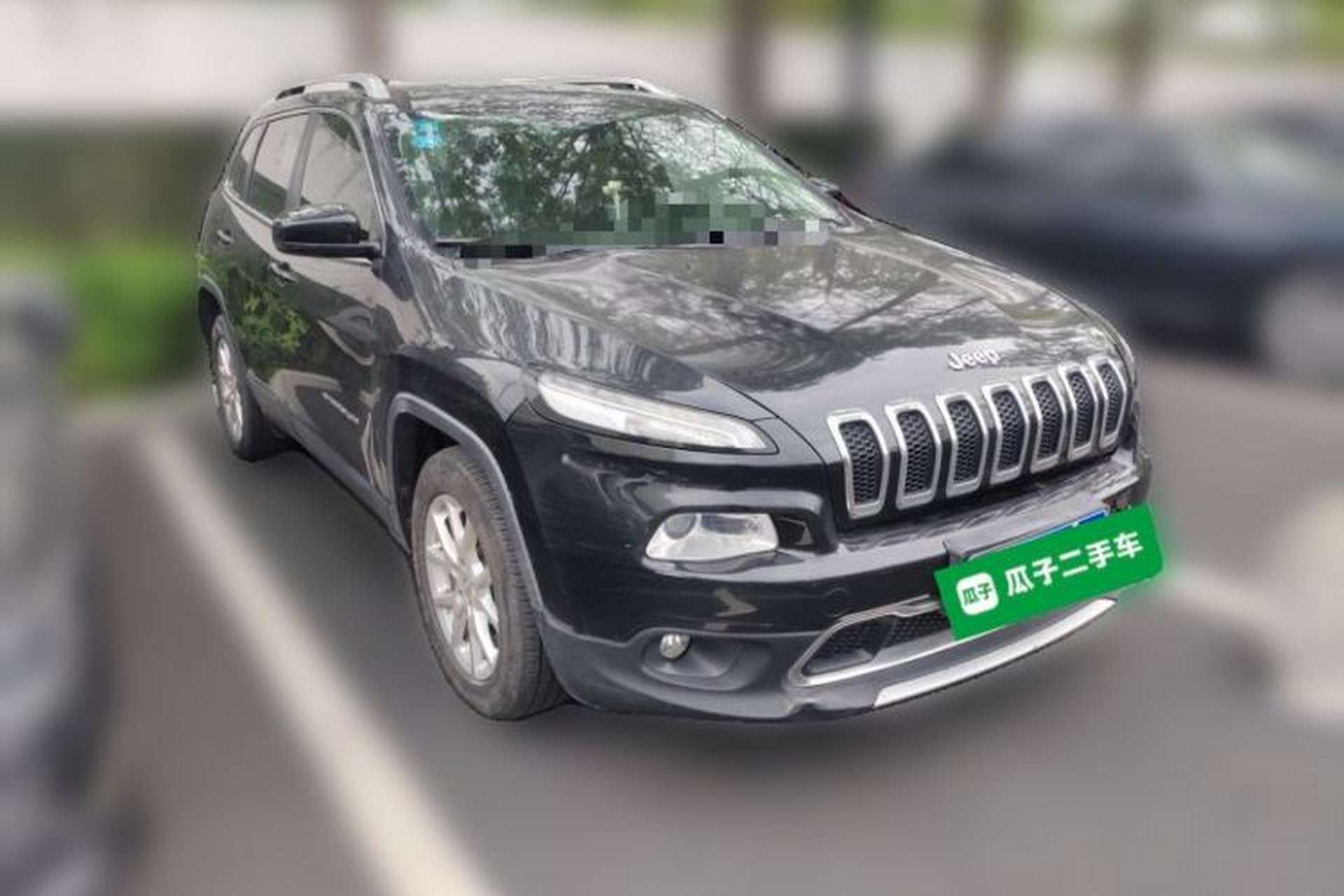 Used Jeep Cherokee 2017 2.0L Superior Edition Front Right 45 Deg
