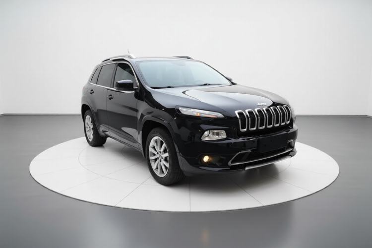 Used Jeep Cherokee 2017 2.4L Excellence Edition Front Right 45 Deg