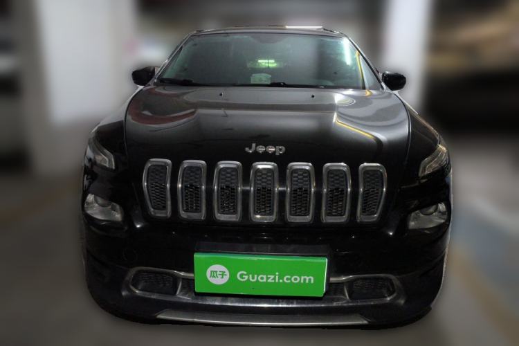 Used Jeep Cherokee 2017 2.0L Superior Edition Front