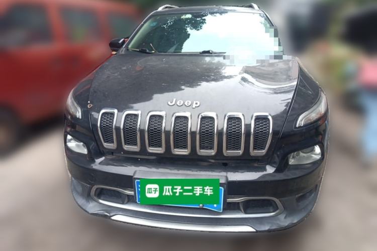 Used Jeep Cherokee 2017 2.0L Superior Edition Front