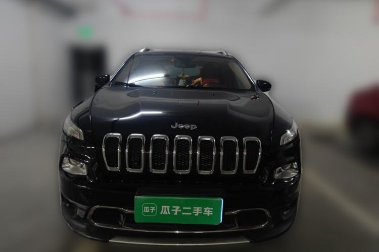 Used Jeep Cherokee 2017 2.0L Superior Edition Front
