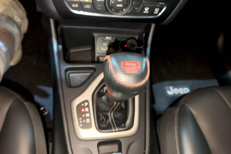Used Jeep Cherokee 2017 2.0L Superior Edition Gear Lever