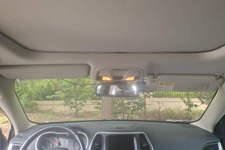 Used Jeep Cherokee 2017 2.0L Superior Edition Headliner