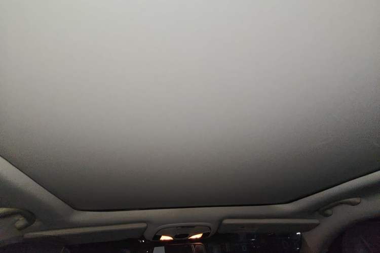 Used Jeep Cherokee 2017 2.0L Superior Edition Headliner