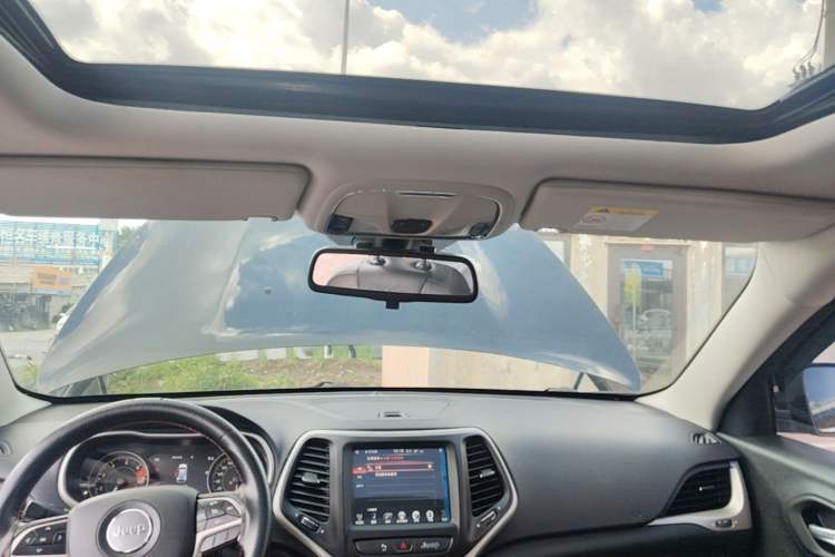 Used Jeep Cherokee 2017 2.0L Superior Edition Headliner