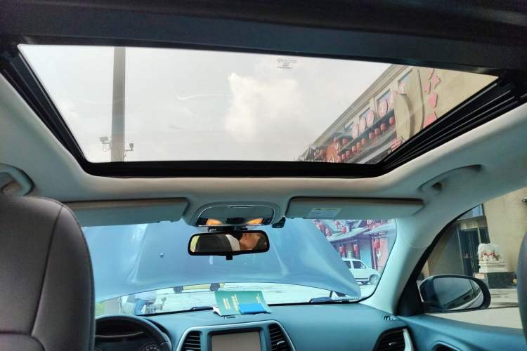 Used Jeep Cherokee 2017 2.0L Superior Edition Headliner