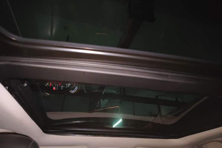 Used Jeep Cherokee 2017 2.4L Professional Edition Headliner