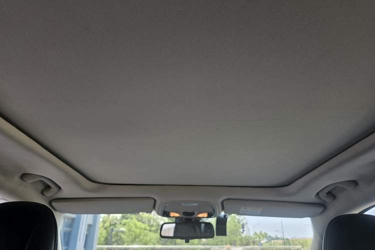Used Jeep Cherokee 2017 2.0L Superior Edition Headliner