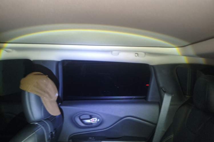 Used Jeep Cherokee 2017 2.0L Superior Edition Headliner