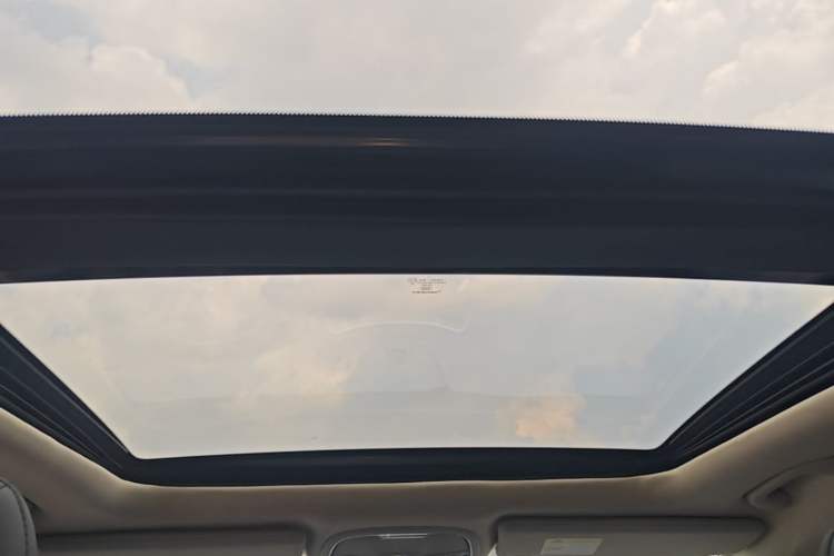 Used Jeep Cherokee 2017 2.4L Leading Smart Edition Headliner