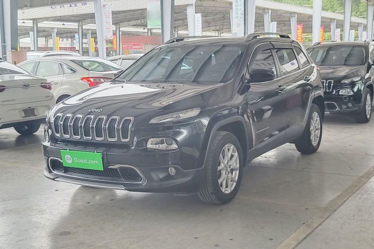 Used Jeep Cherokee 2017 2.0L Superior Edition Guazi used car, China used car export, Used car for sale, Used  cars, Cheapest cars for sale