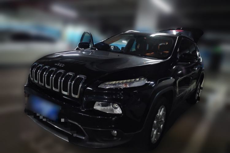 Used Jeep Cherokee 2017 2.4L Leading Edition Guazi used car, China used car export, Used car for sale, Used cars, Cheapest cars for sale