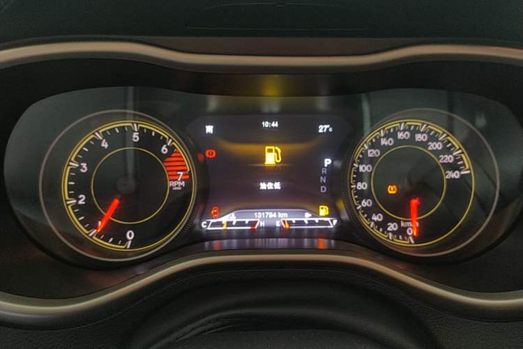 Used Jeep Cherokee 2017 2.0L Superior Edition Instrument Cluster