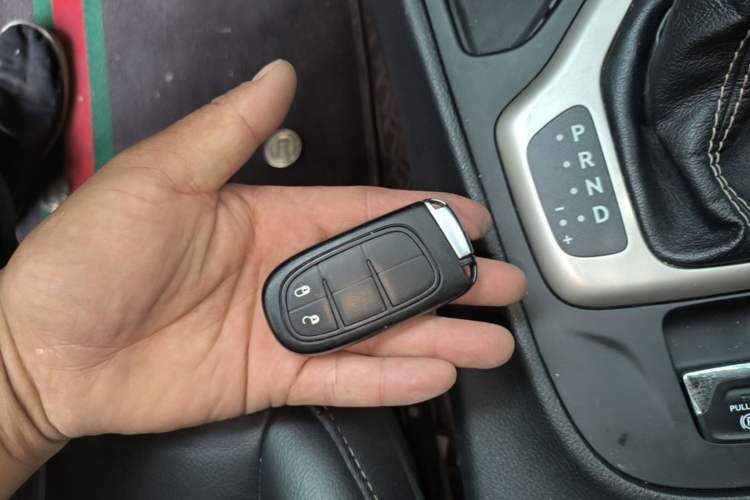 Used Jeep Cherokee 2017 2.4L Leading Smart Edition Interior 1