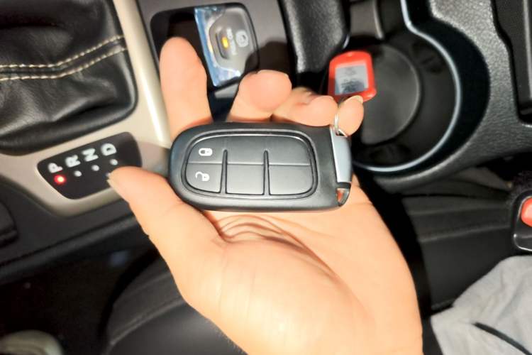 Used Jeep Cherokee 2017 2.0L Superior Edition Interior 1
