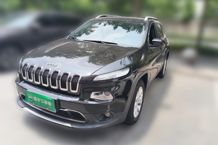 Used Jeep Cherokee 2017 2.4L Leading Edition Guazi used car, China used car export, Used car for sale, Used cars, Cheapest cars for sale