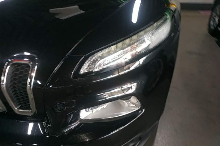 Used Jeep Cherokee 2017 2.0L Superior Edition Left Front Headlight