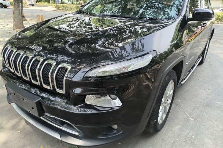 Used Jeep Cherokee 2017 2.4L Leading Smart Edition Left Front Headlight