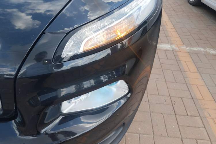 Used Jeep Cherokee 2017 2.0L Superior Edition Left Front Headlight