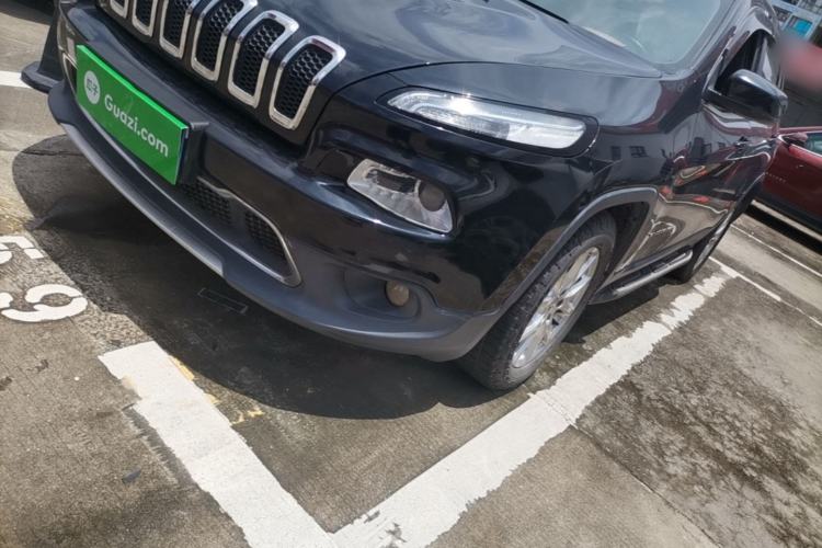 Used Jeep Cherokee 2017 2.0L Superior Edition Left Front Headlight