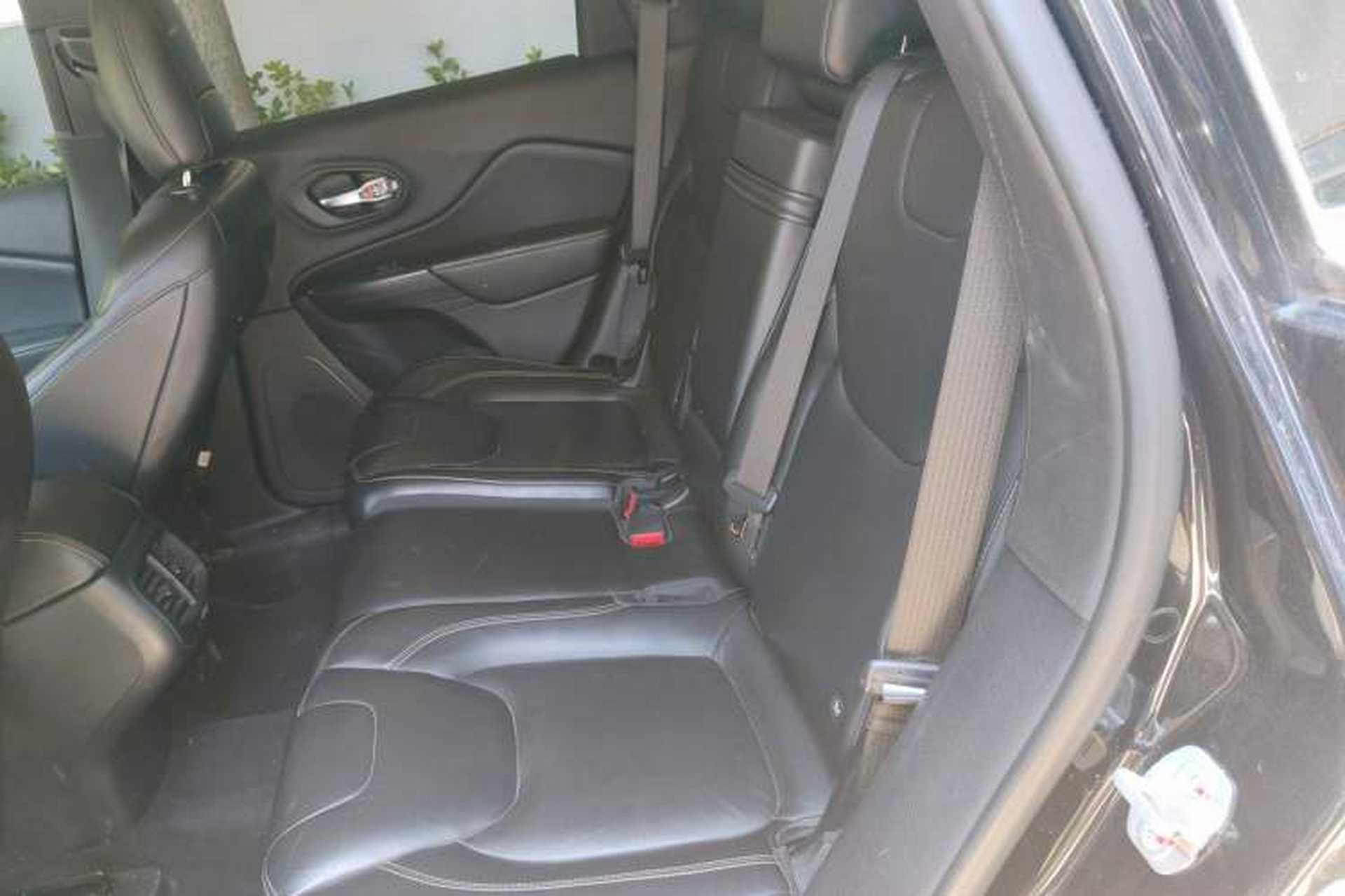 Used Jeep Cherokee 2017 2.4L Professional Smart Edition Left Rear Seat