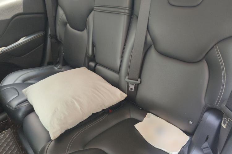 Used Jeep Cherokee 2017 2.4L Leading Smart Edition Left Rear Seat