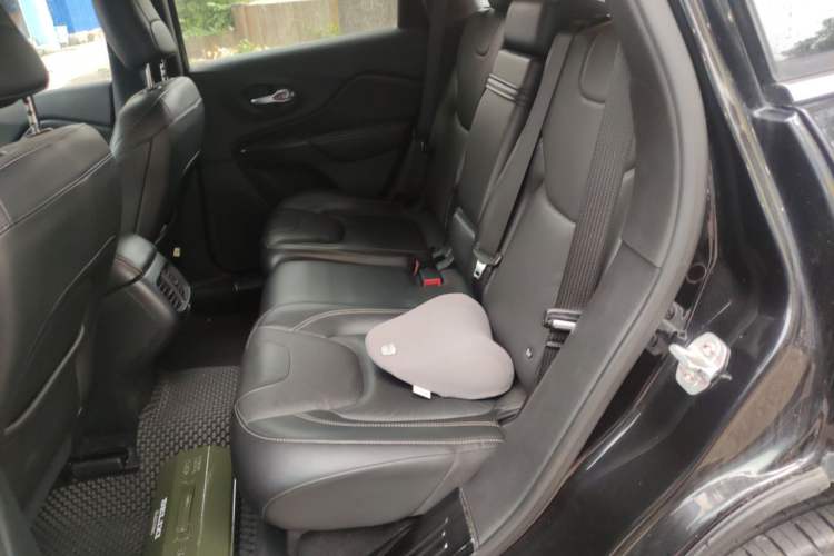 Used Jeep Cherokee 2017 2.4L Leading Smart Edition Left Rear Seat