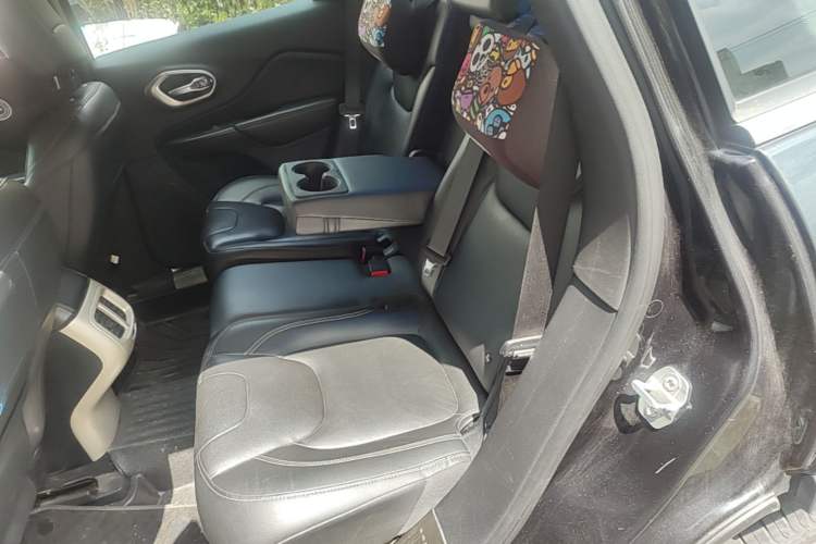 Used Jeep Cherokee 2017 2.4L Leading Smart Edition Left Rear Seat