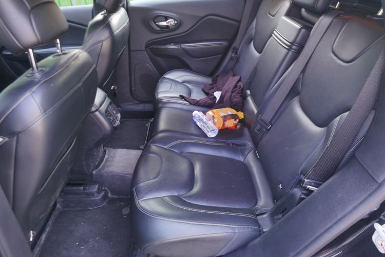 Used Jeep Cherokee 2017 2.0L Superior Edition Left Rear Seat