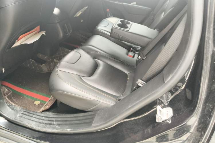 Used Jeep Cherokee 2017 2.4L Leading Edition Left Rear Seat