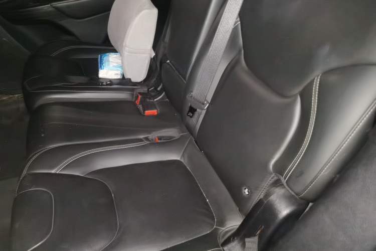 Used Jeep Cherokee 2017 2.4L Leading Edition Left Rear Seat