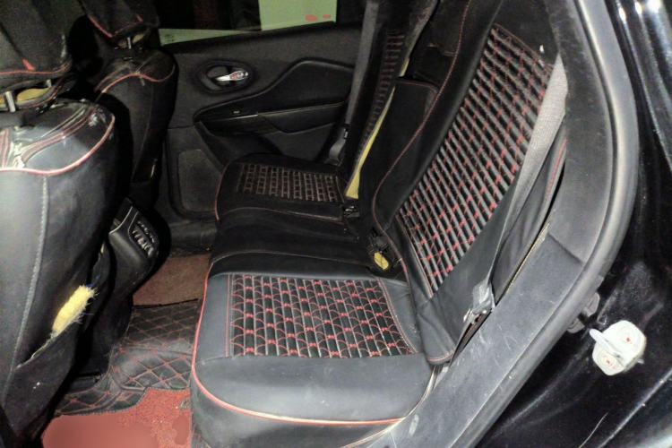 Used Jeep Cherokee 2017 2.0L Superior Edition Left Rear Seat
