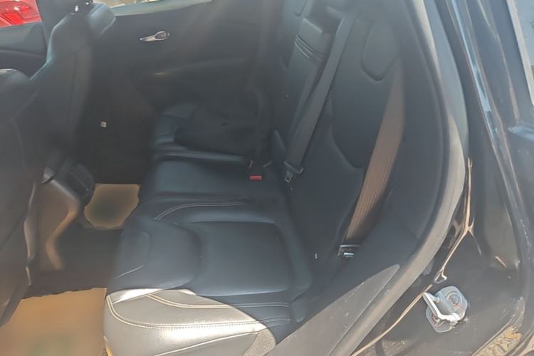 Used Jeep Cherokee 2017 2.0L Superior Edition Left Rear Seat