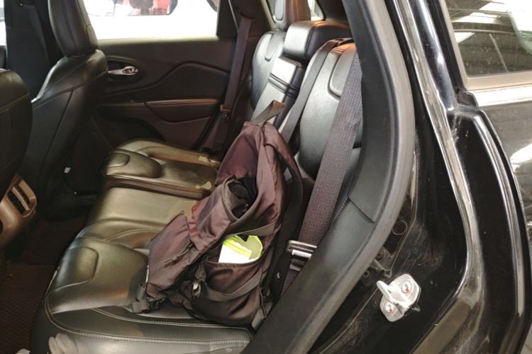 Used Jeep Cherokee 2017 2.0L Superior Edition Left Rear Seat