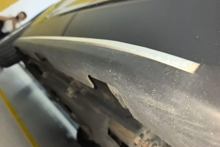 Used Jeep Cherokee 2017 2.0L Superior Edition Left Side Sill