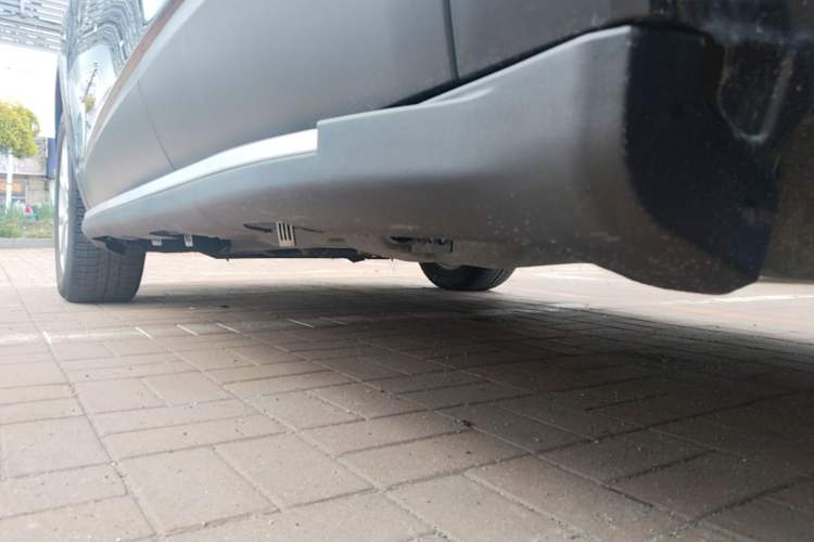 Used Jeep Cherokee 2017 2.0L Superior Edition Left Side Sill