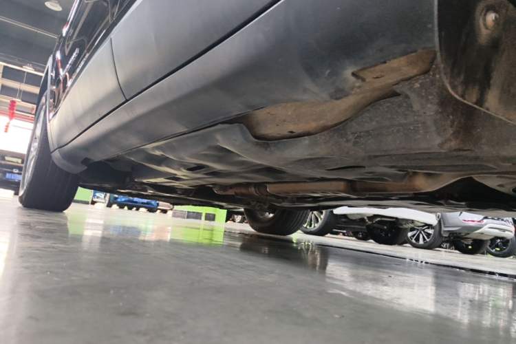 Used Jeep Cherokee 2017 2.4L Leading Edition Left Side Sill