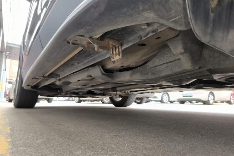 Used Jeep Cherokee 2017 2.0L Superior Edition Left Side Sill