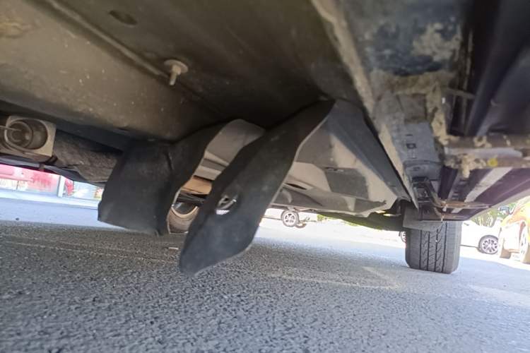Used Jeep Cherokee 2017 2.0L Superior Edition Left Side Sill
