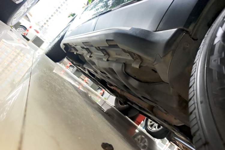 Used Jeep Cherokee 2017 2.0L Superior Edition Left Side Sill