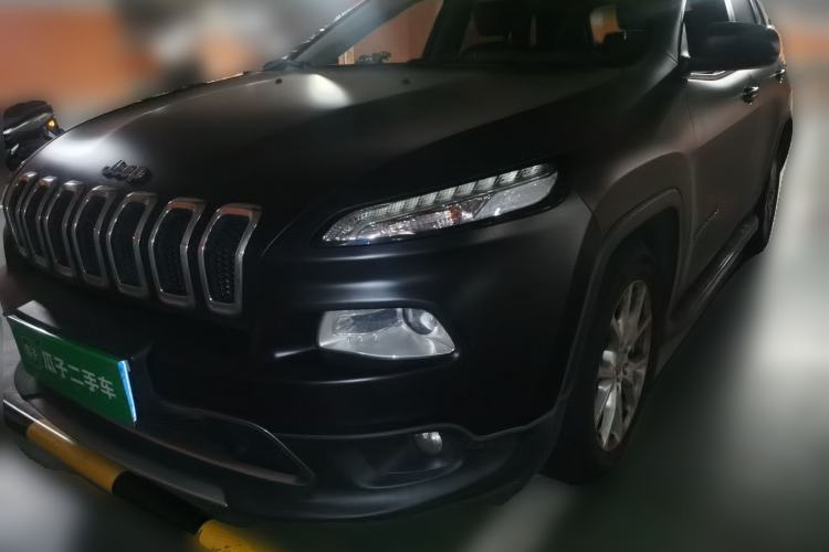 Used Jeep Cherokee 2017 2.4L Leading Edition Guazi used car, China used car export, Used car for sale, Used cars, Cheapest cars for sale