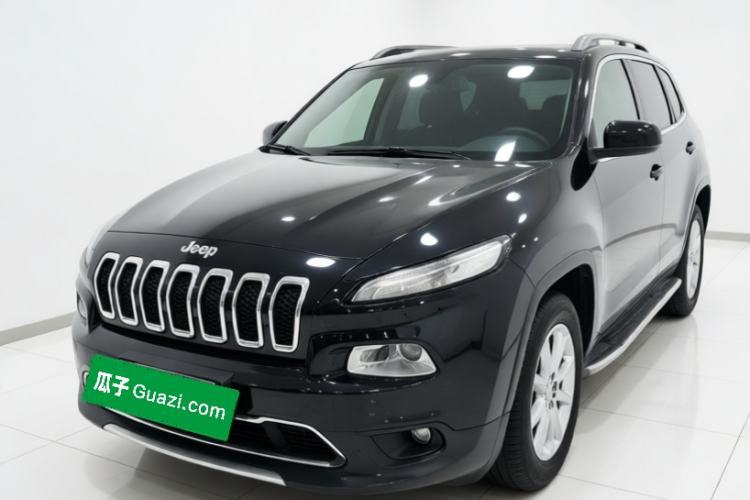 Used Jeep Cherokee 2017 2.0L Superior Edition Guazi used car, China used car export, Used car for sale, Used cars, Cheapest cars for sale