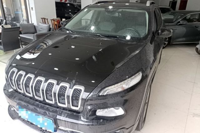 Used Jeep Cherokee 2017 2.4L Professional Edition